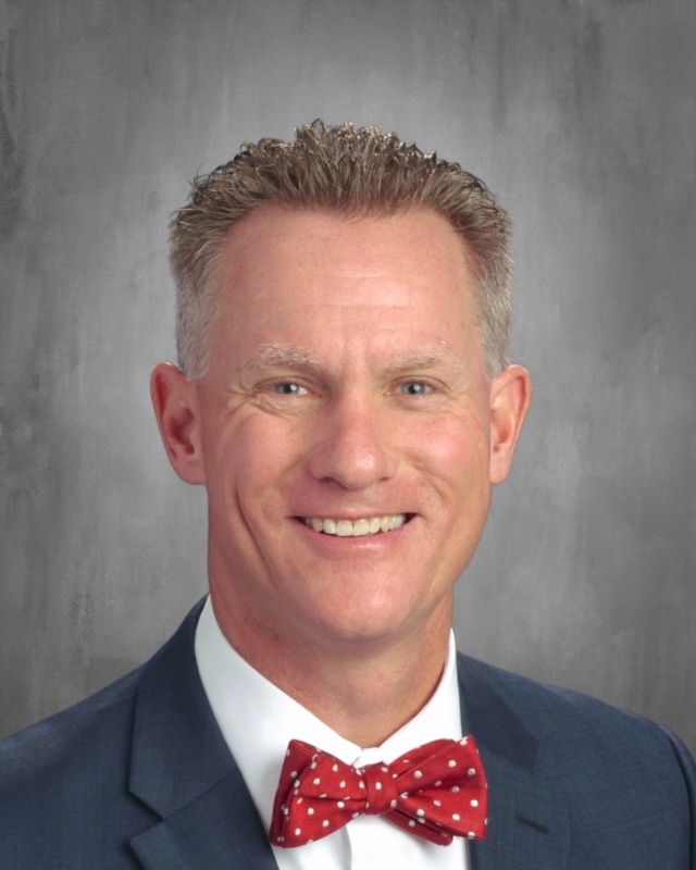 Aaron Marshall headshot